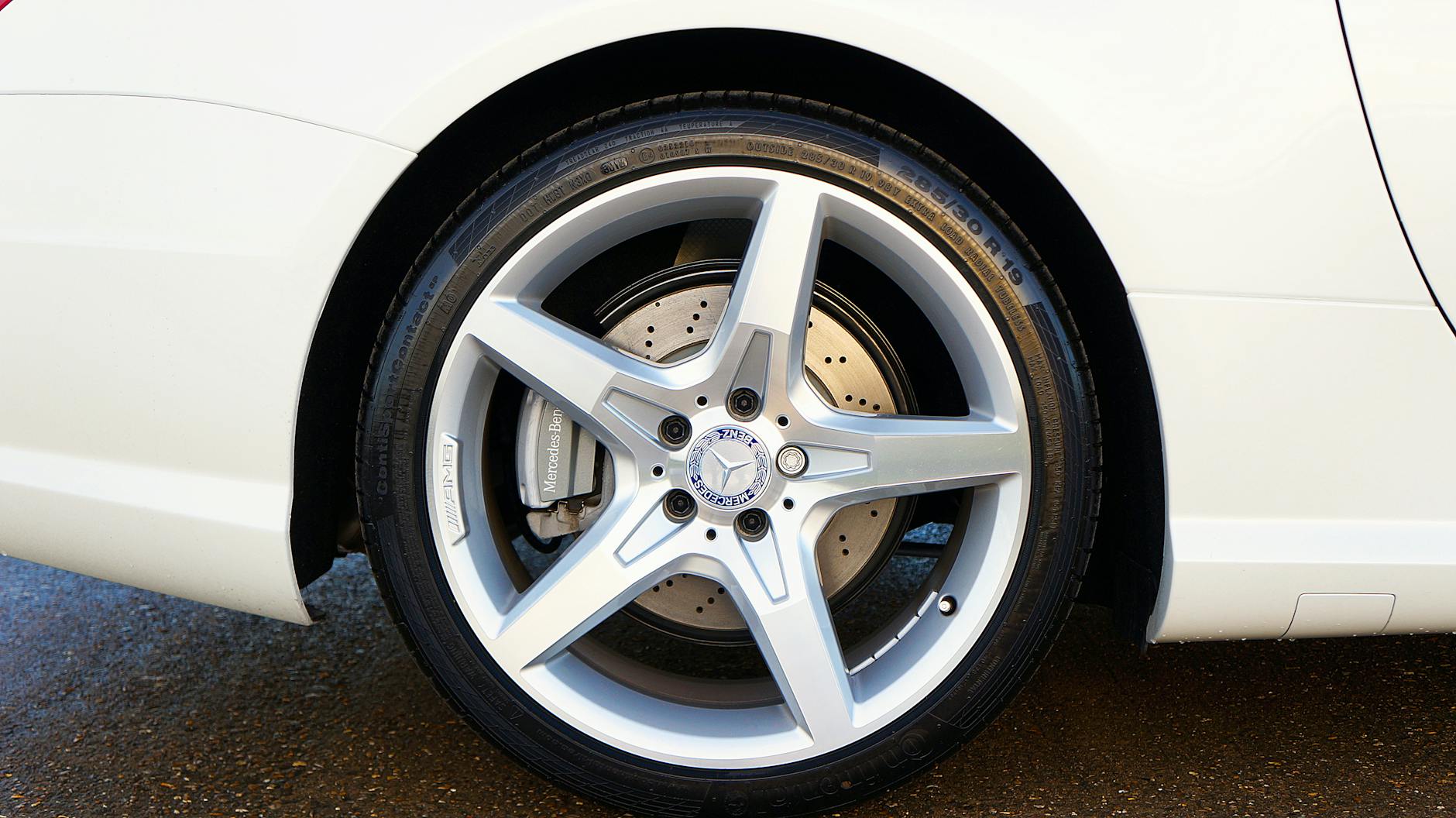 Disc Brake Industry Logo Design Ideas