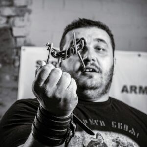 How to Create Tailwheel Training Industry Logo