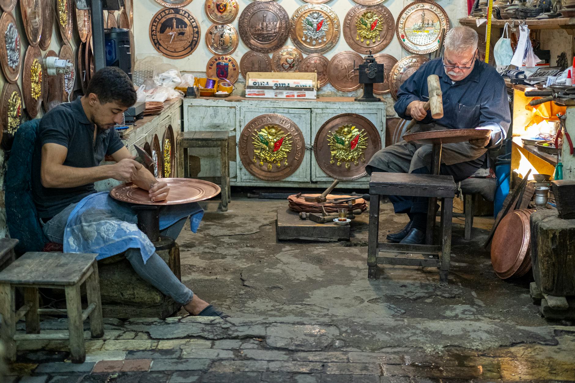 How to Create Local Artisans Industry Logo