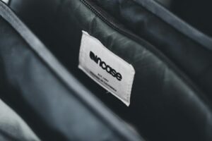 How to Create Chic Modern Style Logo