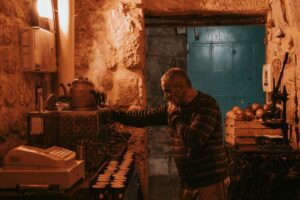 Local Experience Industry Logo Design Ideas