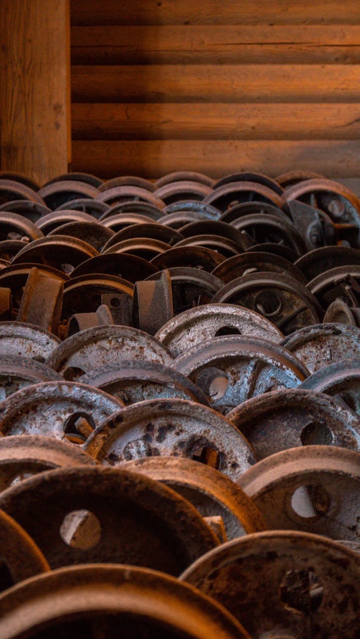 How to Create Low Vision Aids Industry Logo