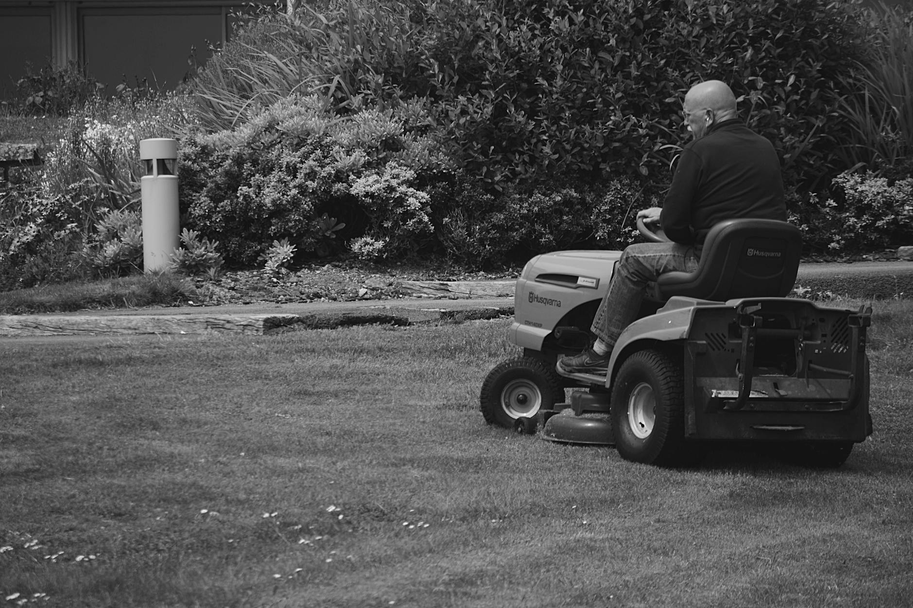 Riding Lawn Mower Rental Industry Logo Design Ideas