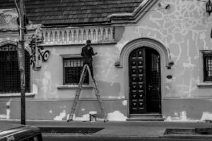 How to Create Restoration and Renovation Industry Logo