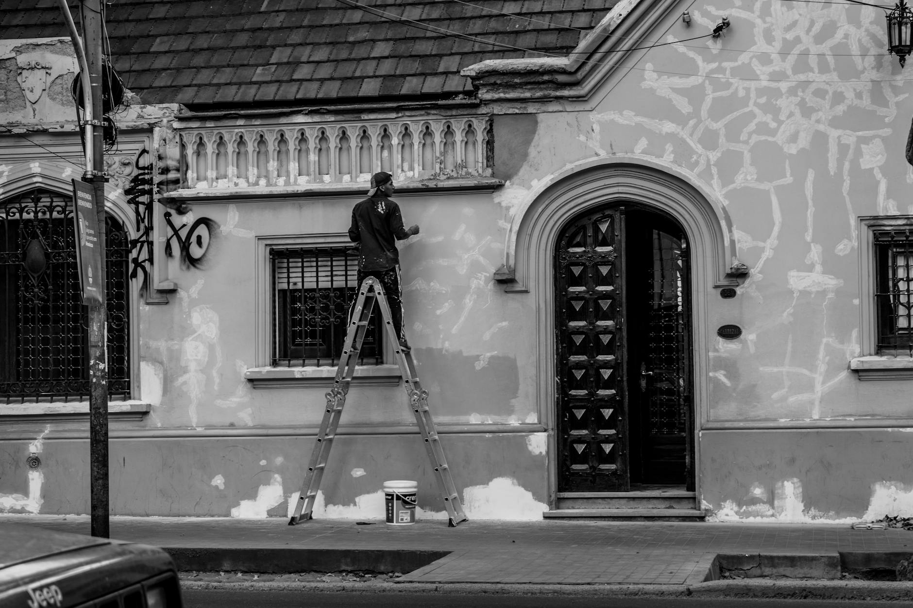 How to Create Restoration and Renovation Industry Logo
