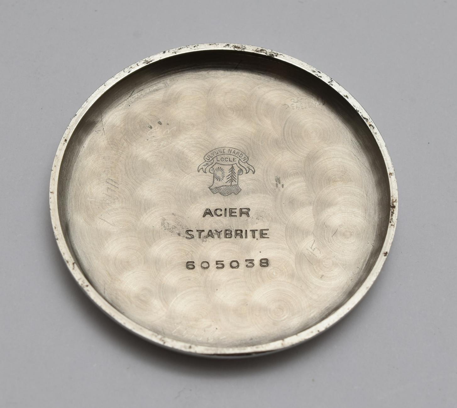 How to Create Children's Jewelry Industry Logo