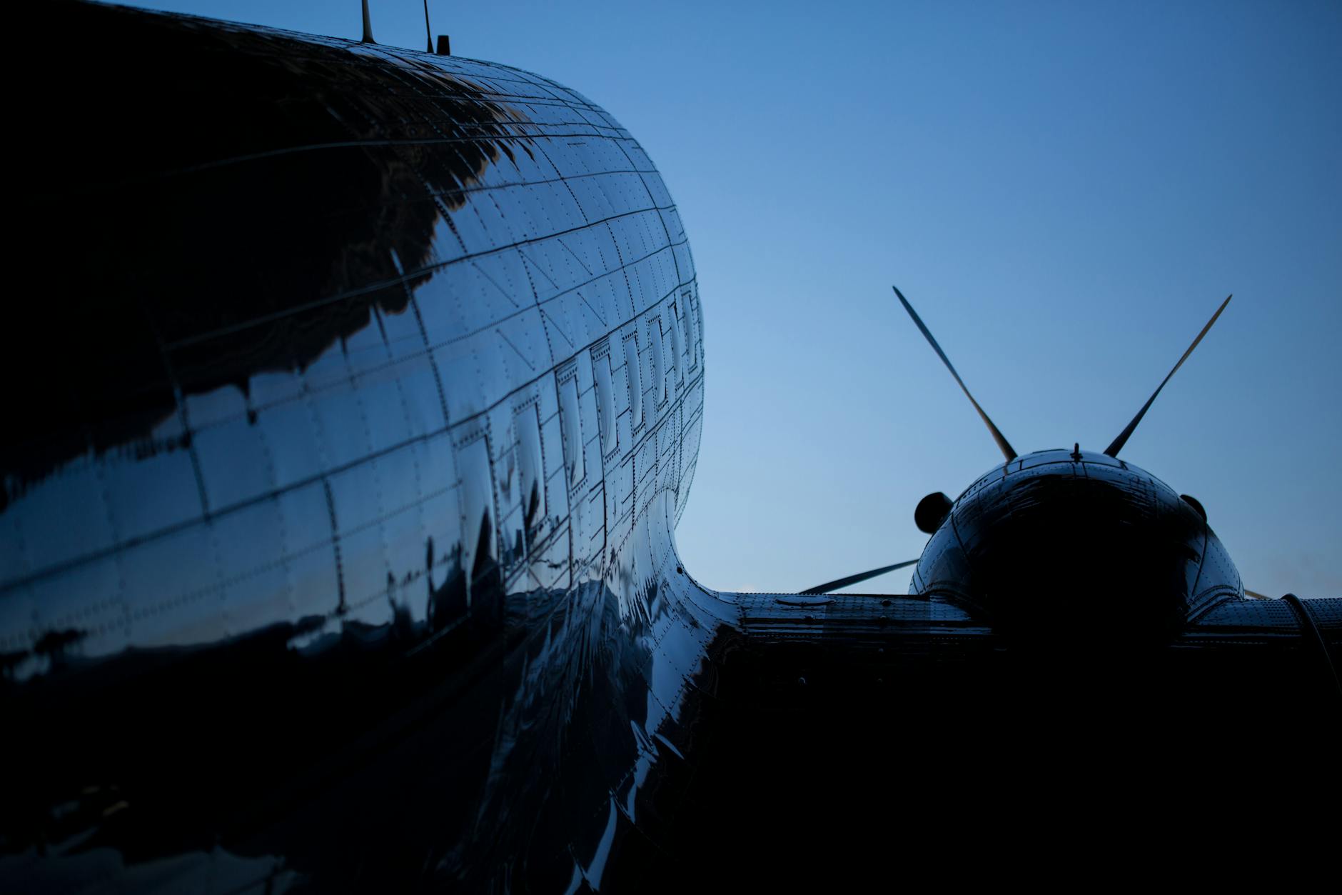 How to Create Light Aircraft Industry Logo