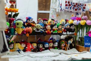 Dolls and Plush Toys Industry Logo Design Ideas