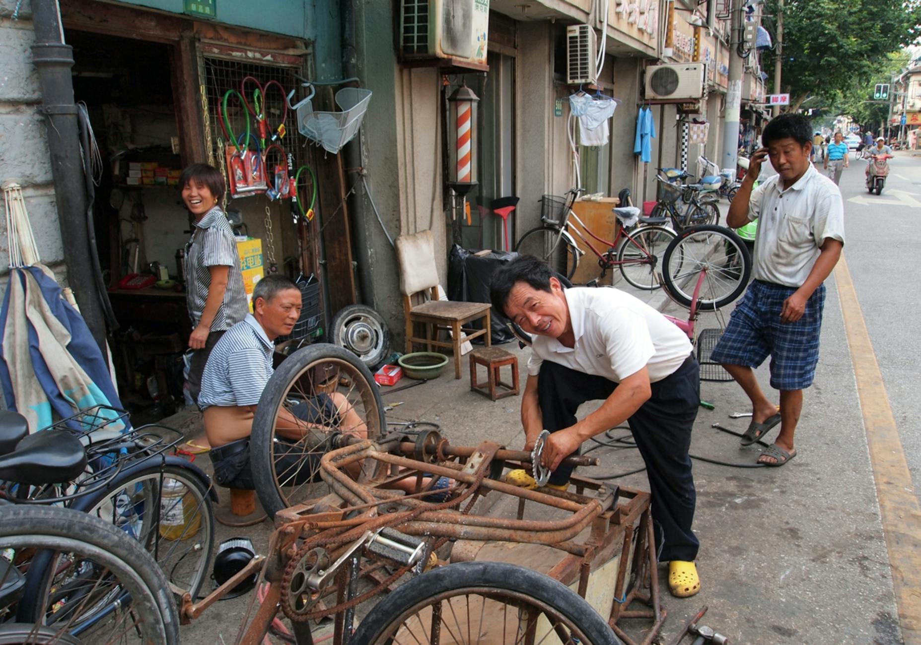 How to Get Clients for Your Transportation Equipment Business