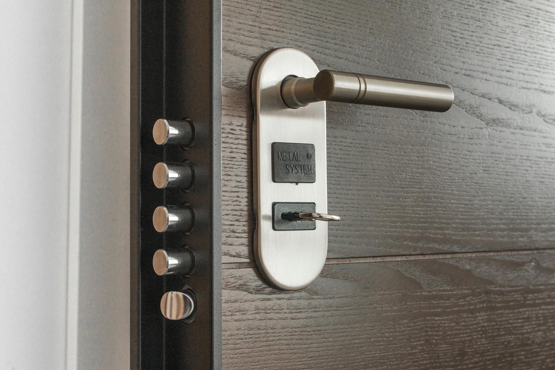Residential Key Services Industry Logo Design Ideas