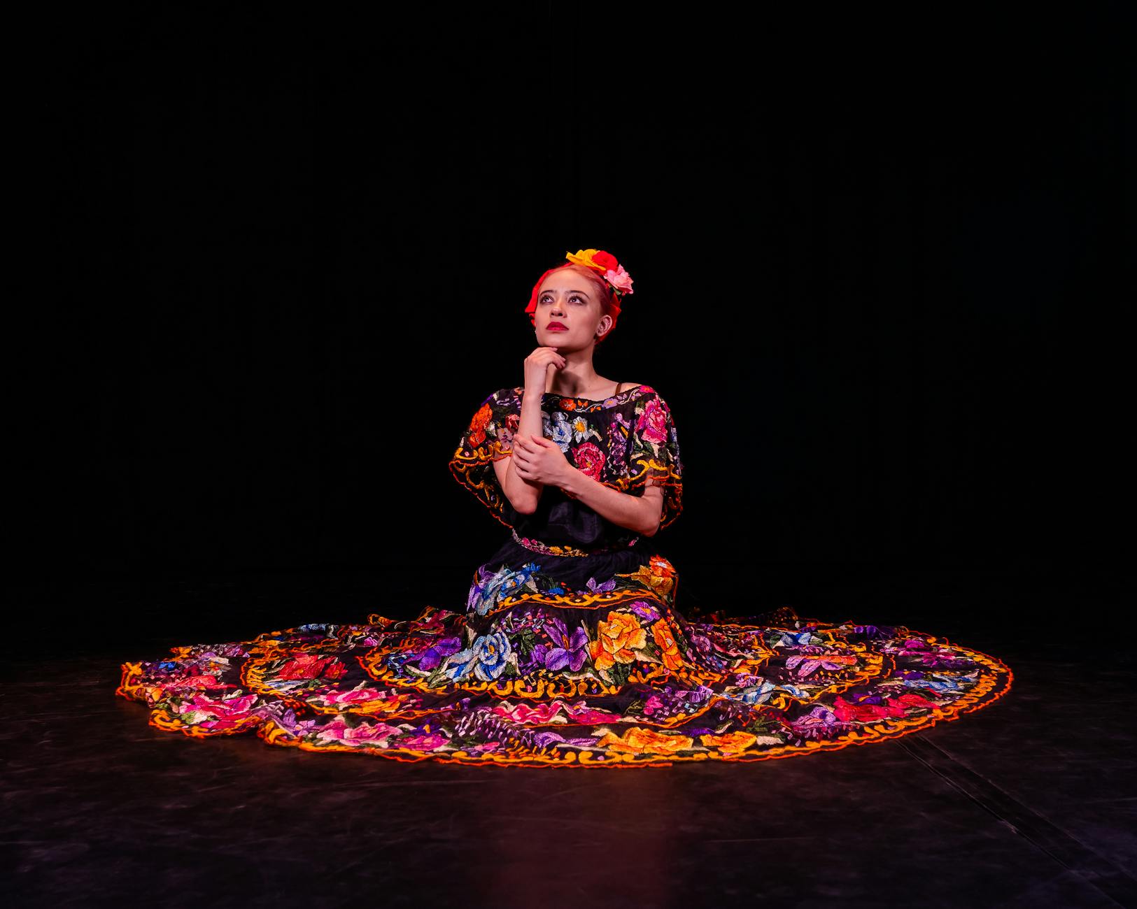 How to Create Regional Theater Industry Logo