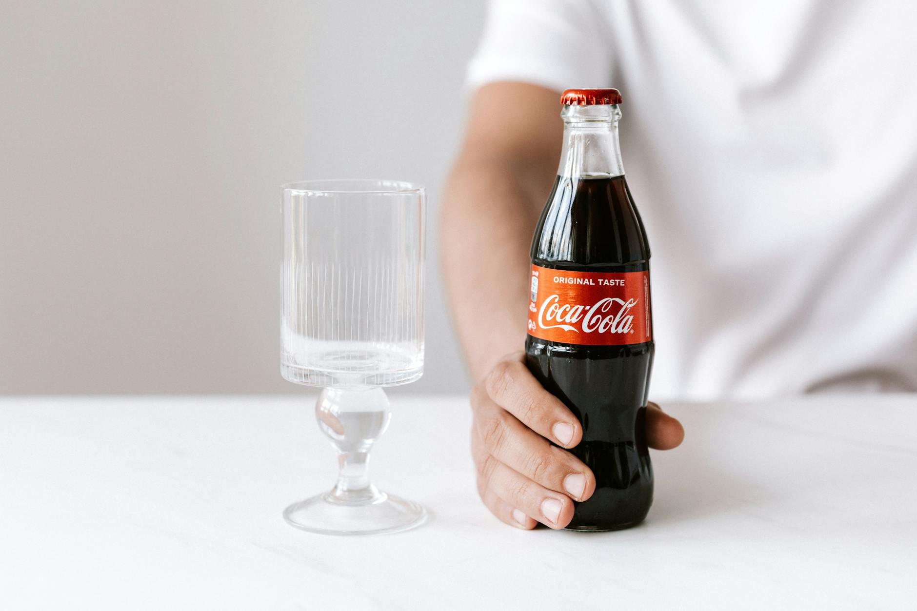 Low-Calorie RTD Beverages Industry Logo Design Ideas