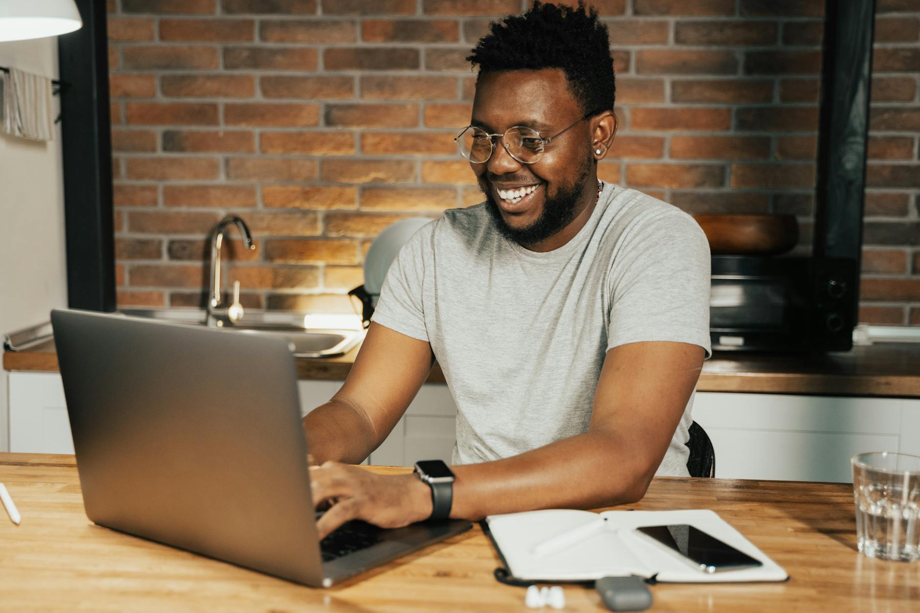 How to Get Clients for Your Smartphone Repair Business