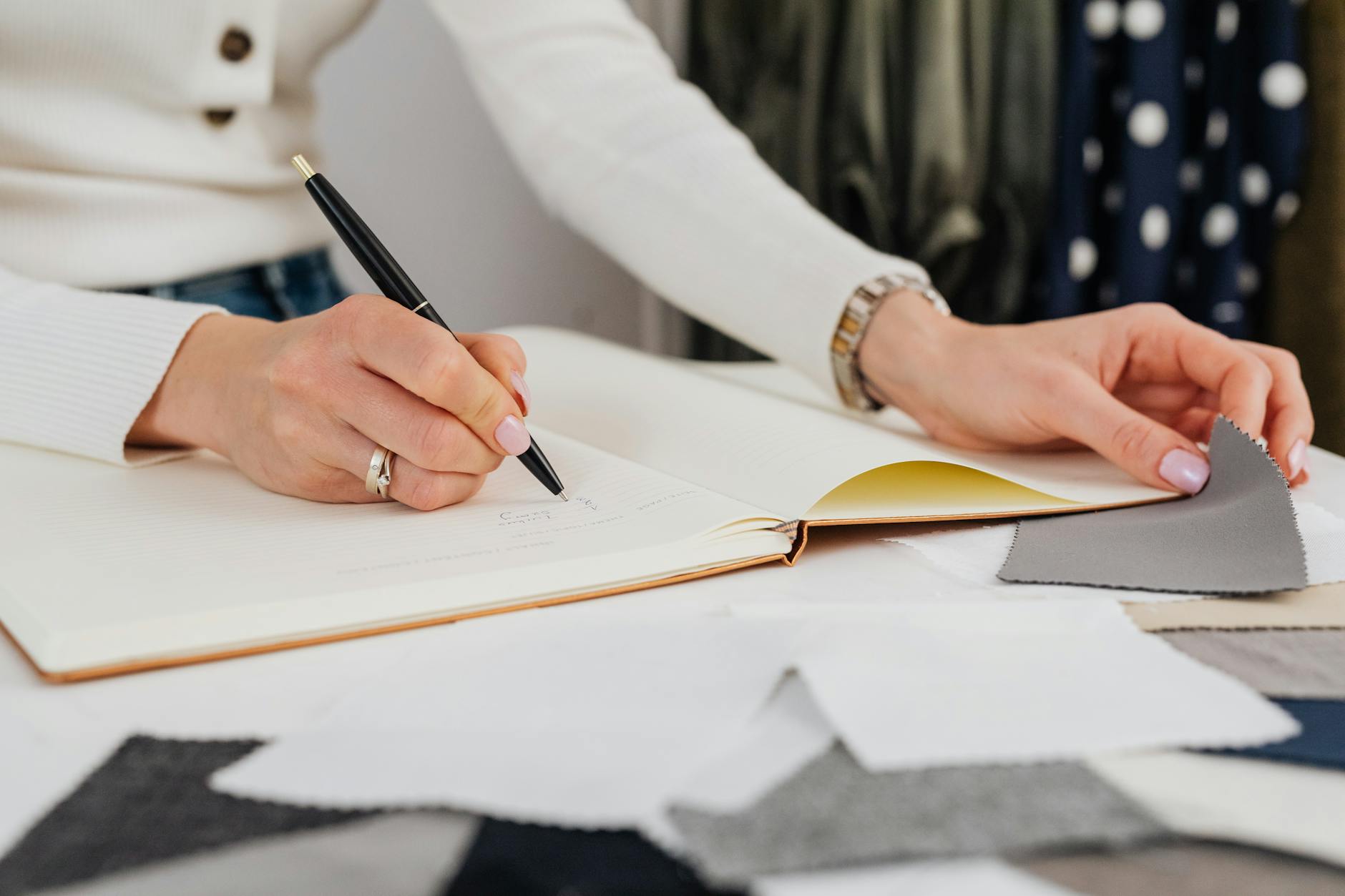 Craft Style Logo Design Ideas