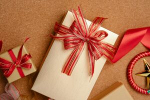 Gift Wrap Industry Logo Design Ideas