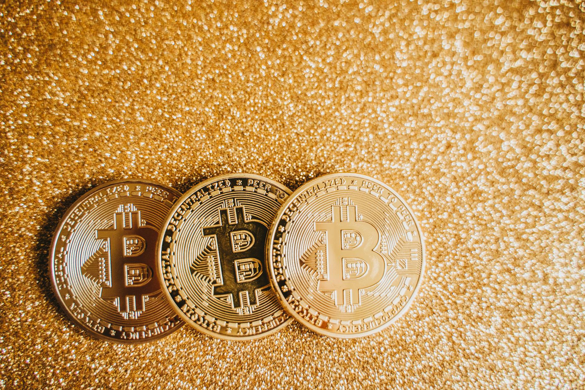 Gold Investment Industry Logo Design Ideas