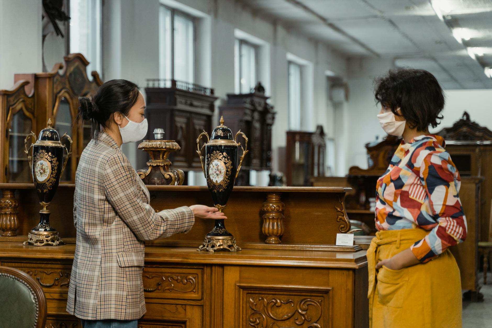 How to Get Clients for Your Office Furniture Repair Business