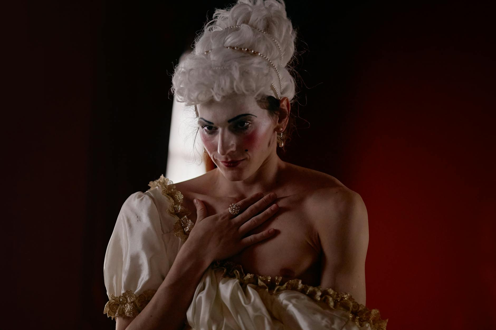 How to Get Clients for Your Theatrical Wig Business