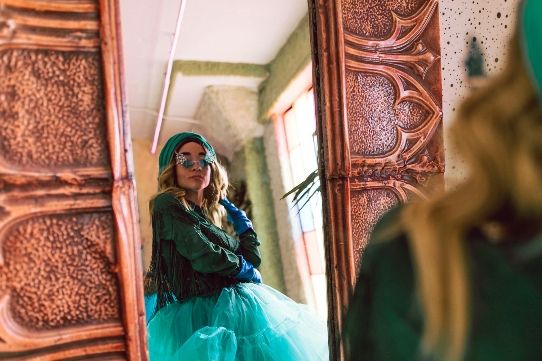 How to Create Synthetic Hair Extension Industry Logo