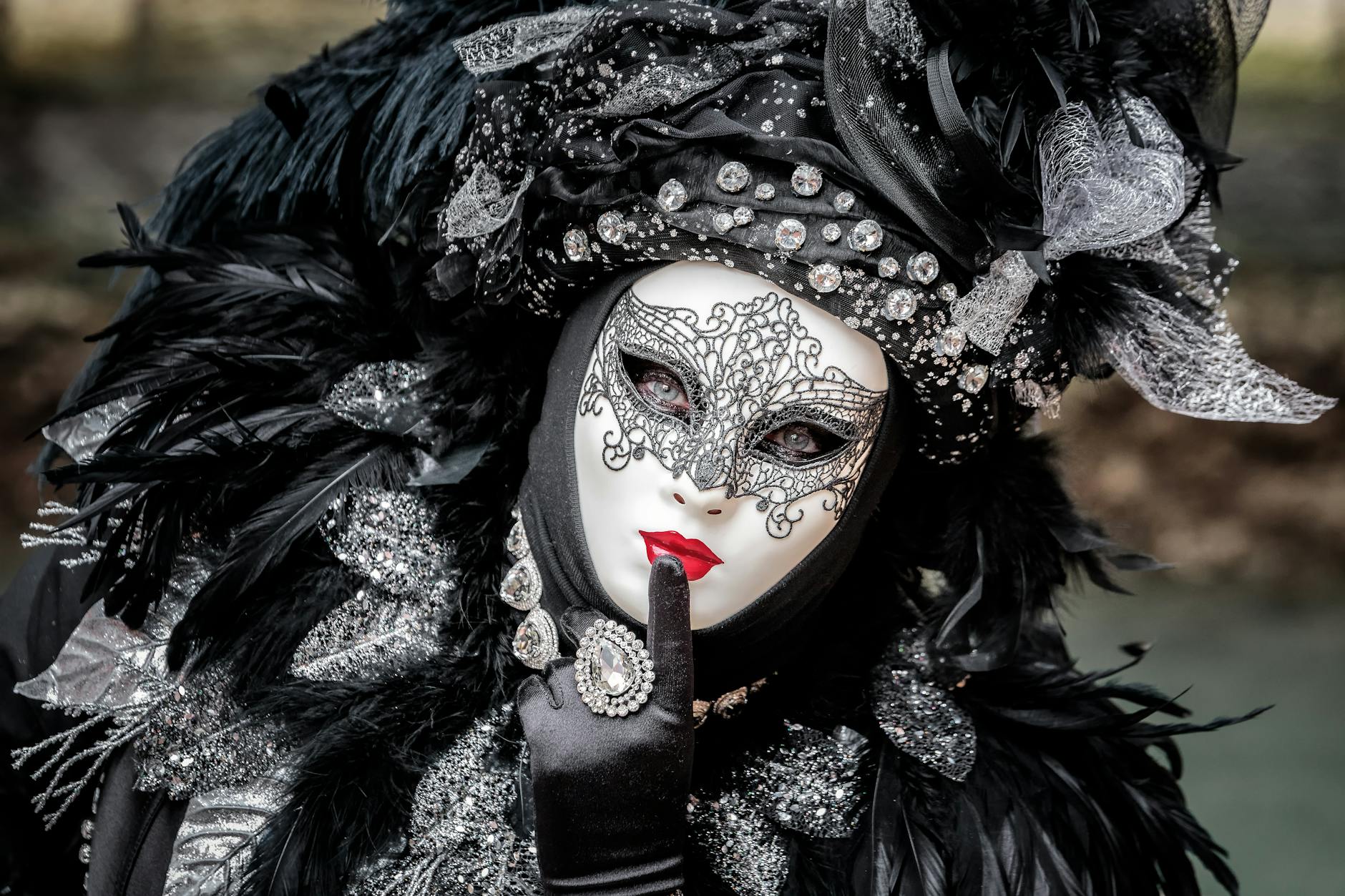 How to Create Cultural Arts Gala Event Logo