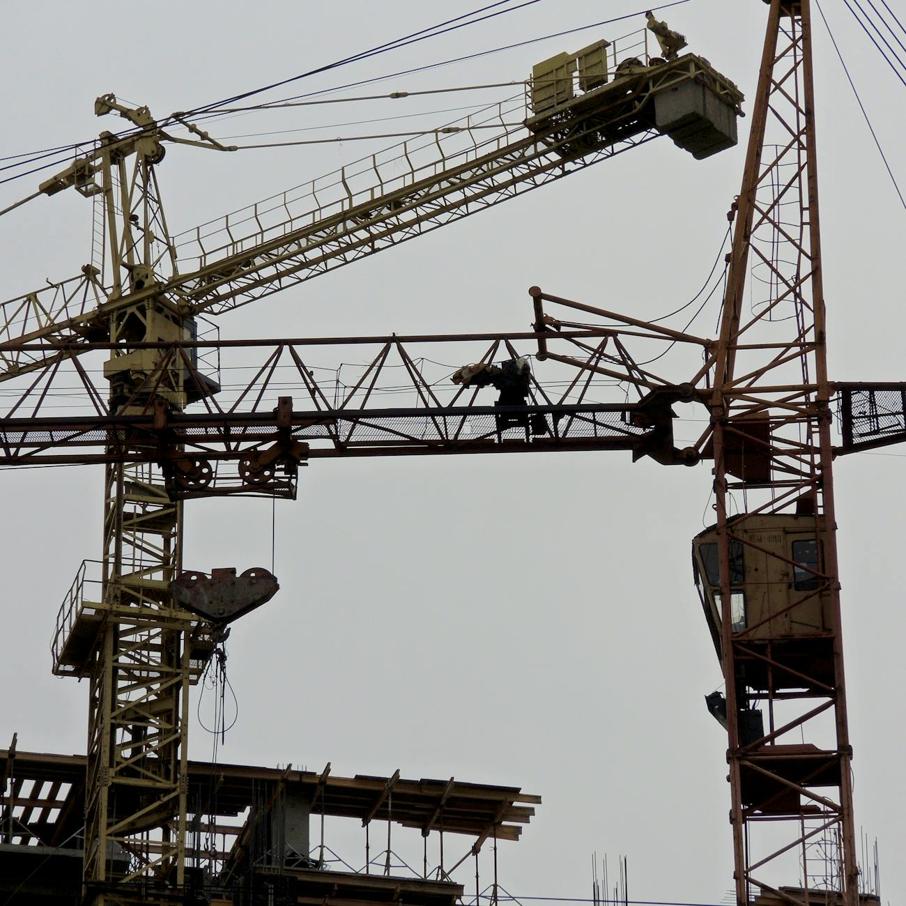 Roofing Contractors Industry Logo Design Ideas