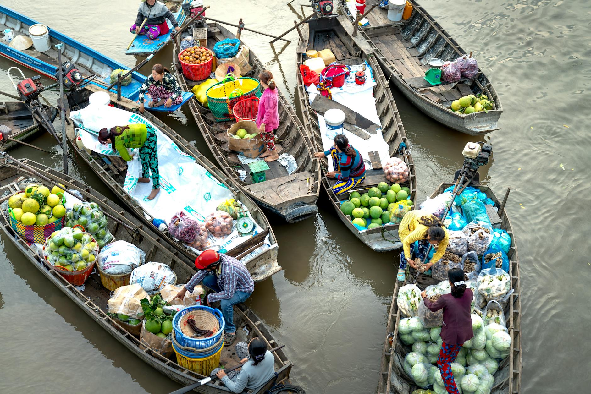 How to Get Clients for Your Agricultural Drone Spraying Business