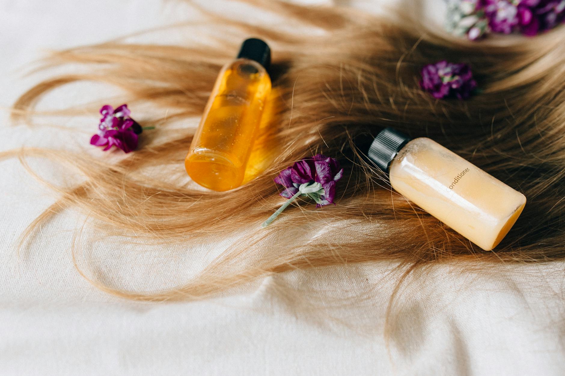 Organic Hair and Nail Products Industry Logo Design Ideas