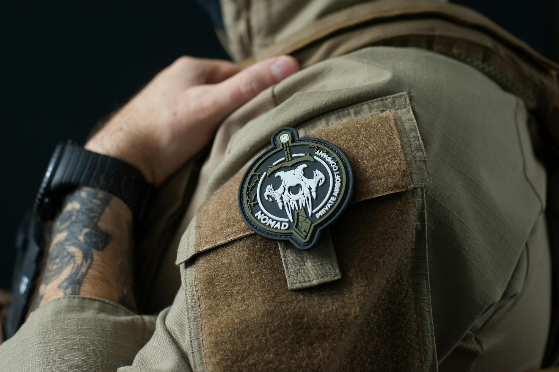 How to Create Cybersecurity Summit Event Logo