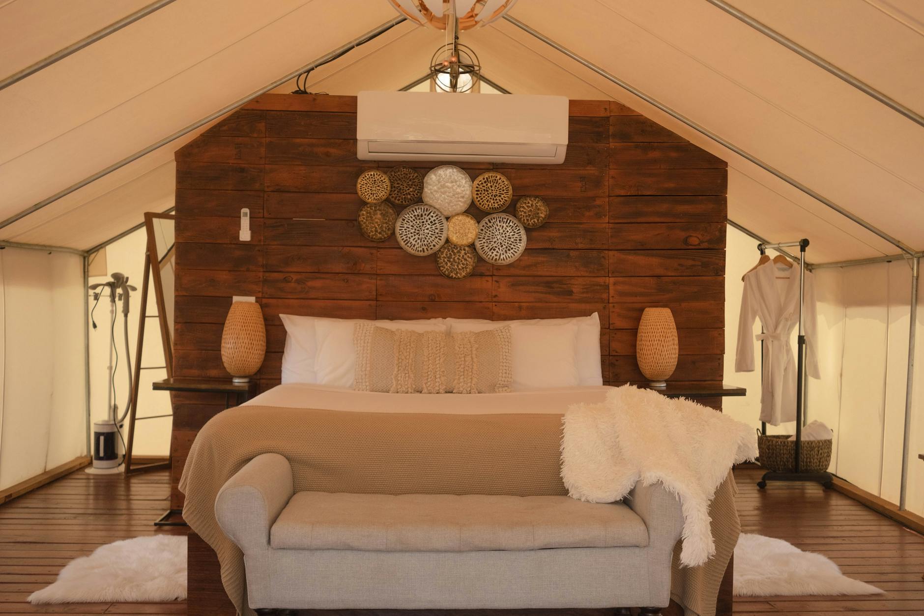 How to Create Sustainable Furnishings Industry Logo