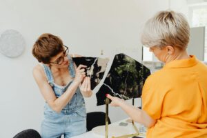 How to Create Glass Repair Industry Logo