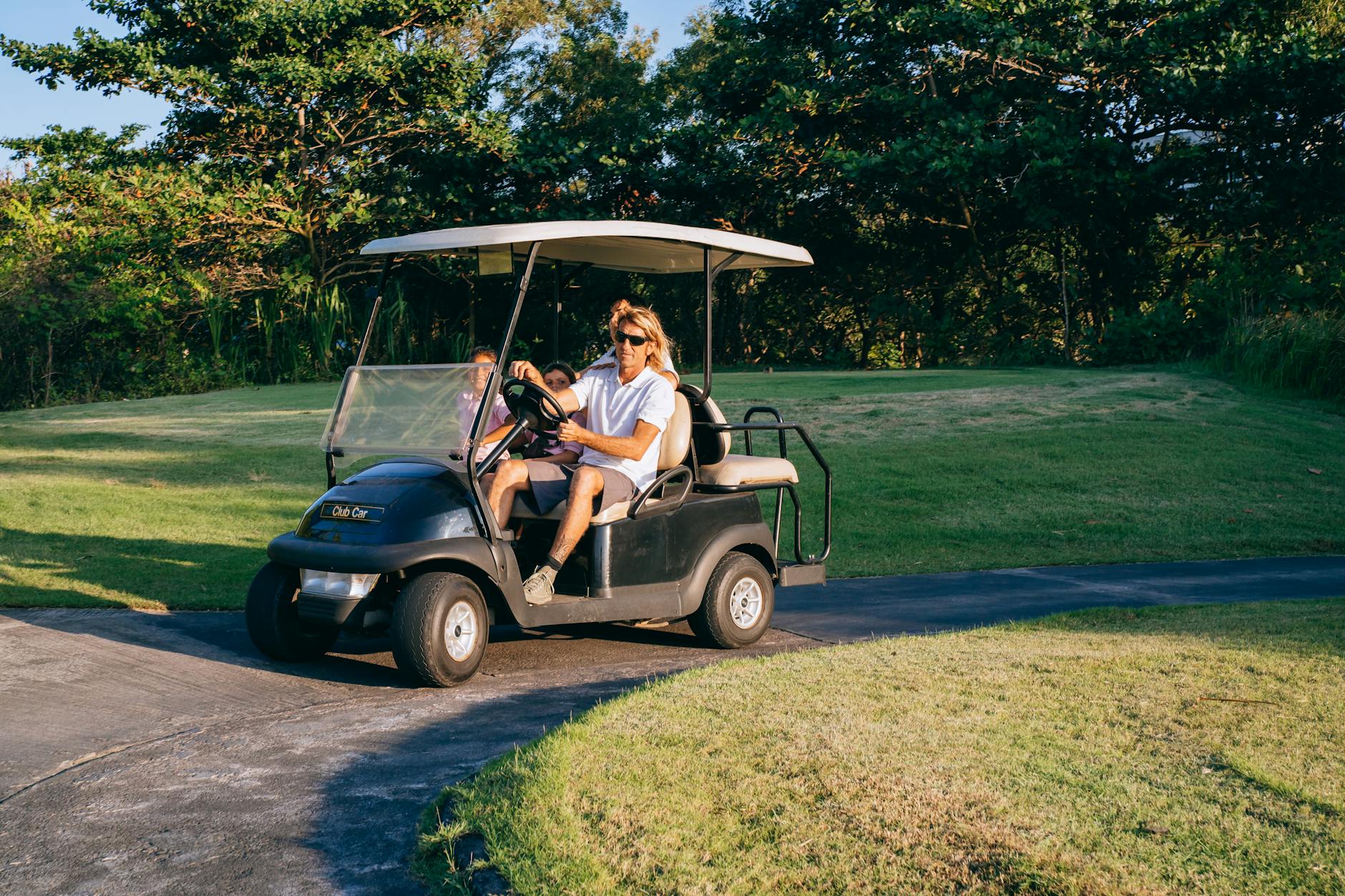 How to Get Clients for Your Touring Golf Cart Rental Business