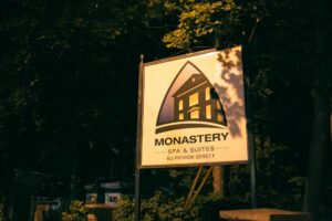 How to Create Destination Wedding Expo Event Logo