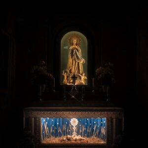 Read more about the article What is Cross Typography