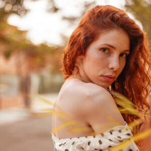 Read more about the article What is Light Olive Skin Tone Color Palette