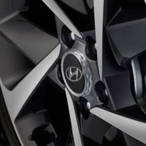 Read more about the article What is Reflective Logo Design