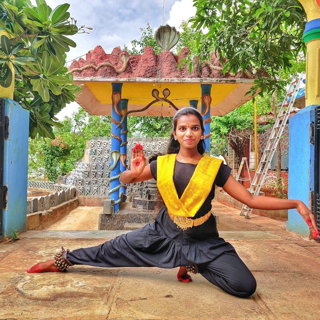 You are currently viewing What is Split Complementary