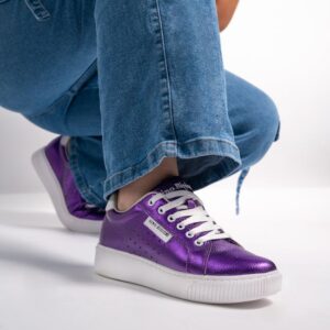 Read more about the article What is White Studio Photography